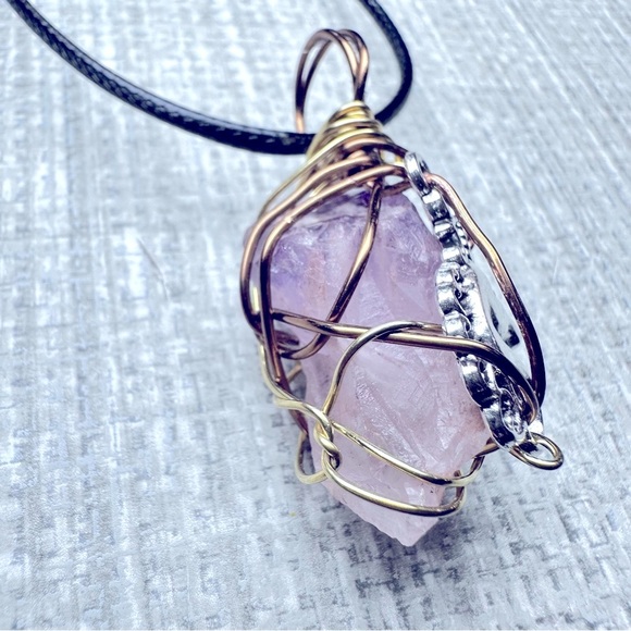 Purple Amethyst Stone Pendant necklace 24’ New Unicorn Wire Wrapped Necklace - Picture 1 of 11